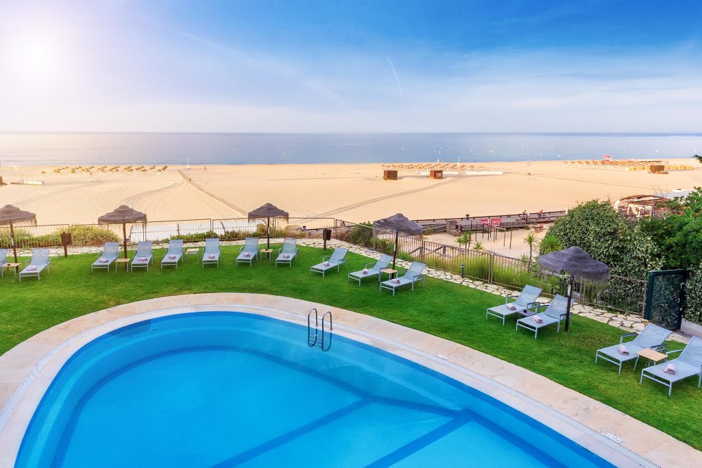 AP Oriental Beach - Hotel in Portimão, in front of Praia da Rocha ...